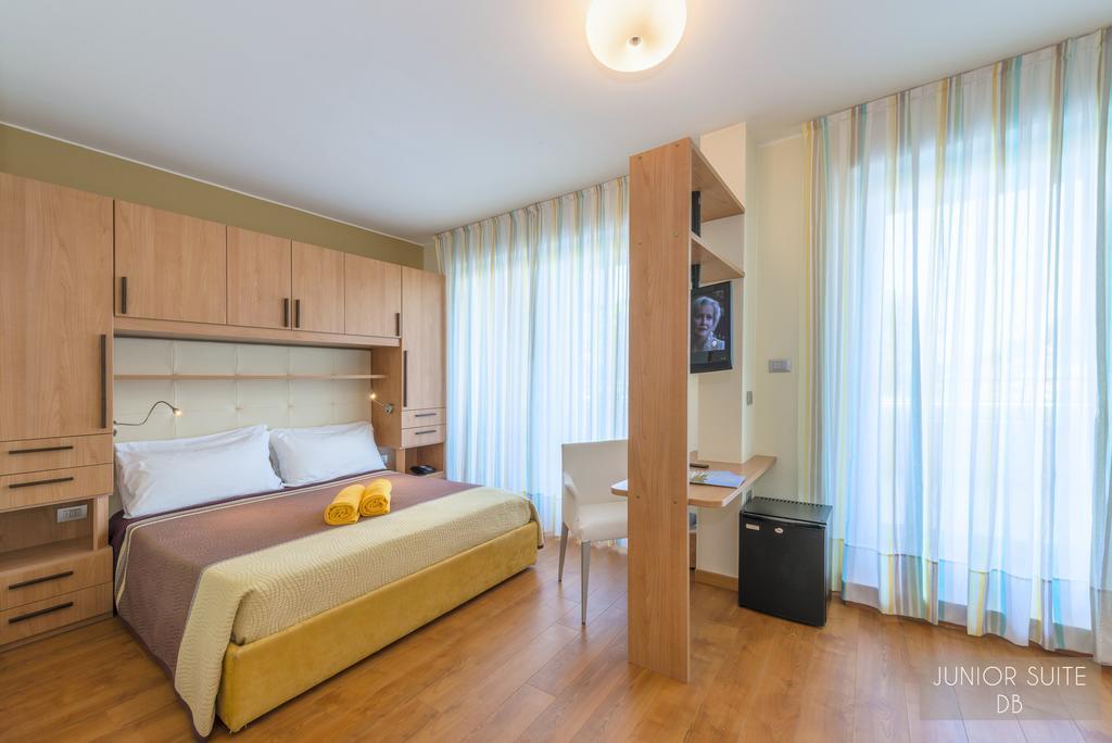 Hotel San Marco Бибионе Экстерьер фото