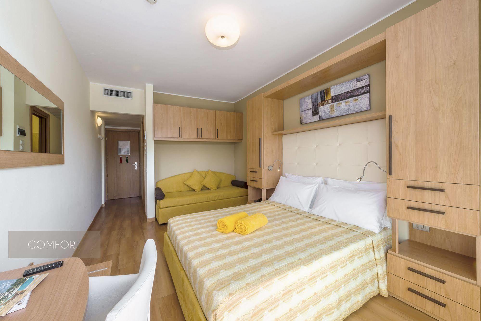 Hotel San Marco Бибионе Экстерьер фото