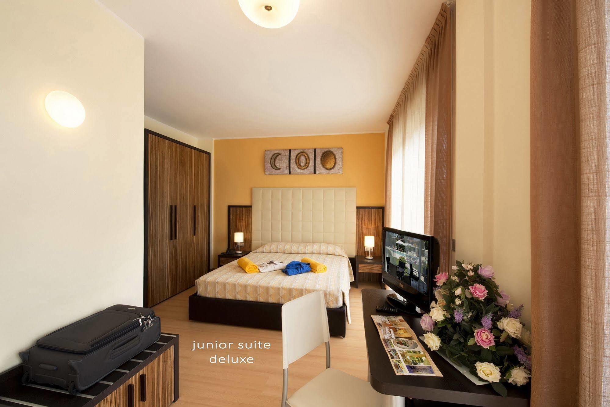Hotel San Marco Бибионе Экстерьер фото