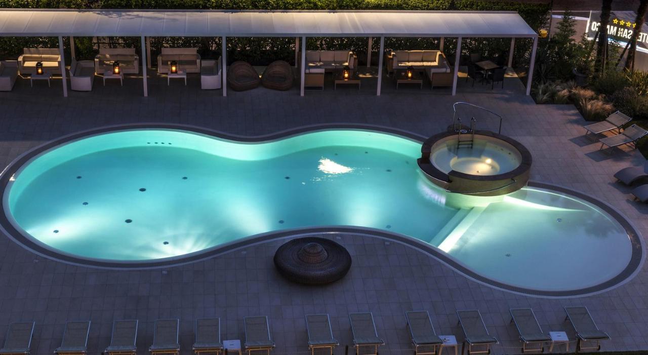 Hotel San Marco Бибионе Экстерьер фото